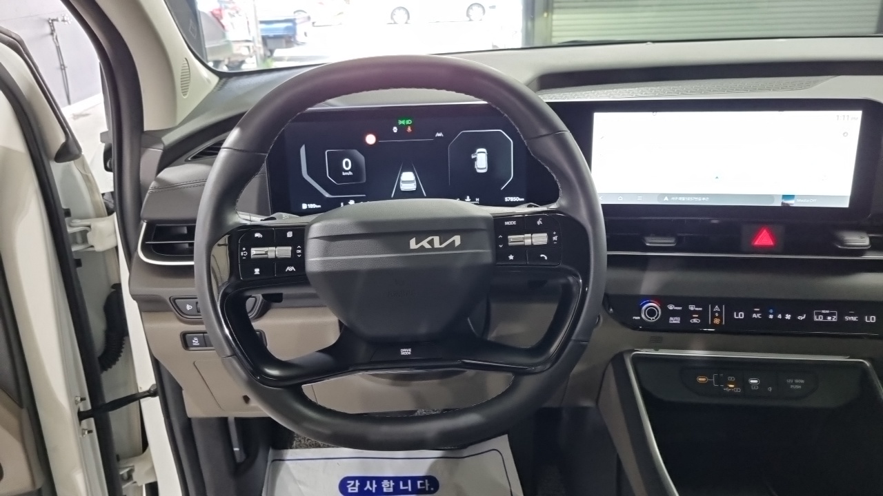 Kia Carnival (IV) Diesel 9-Seater Prestige 2025 — фото 16