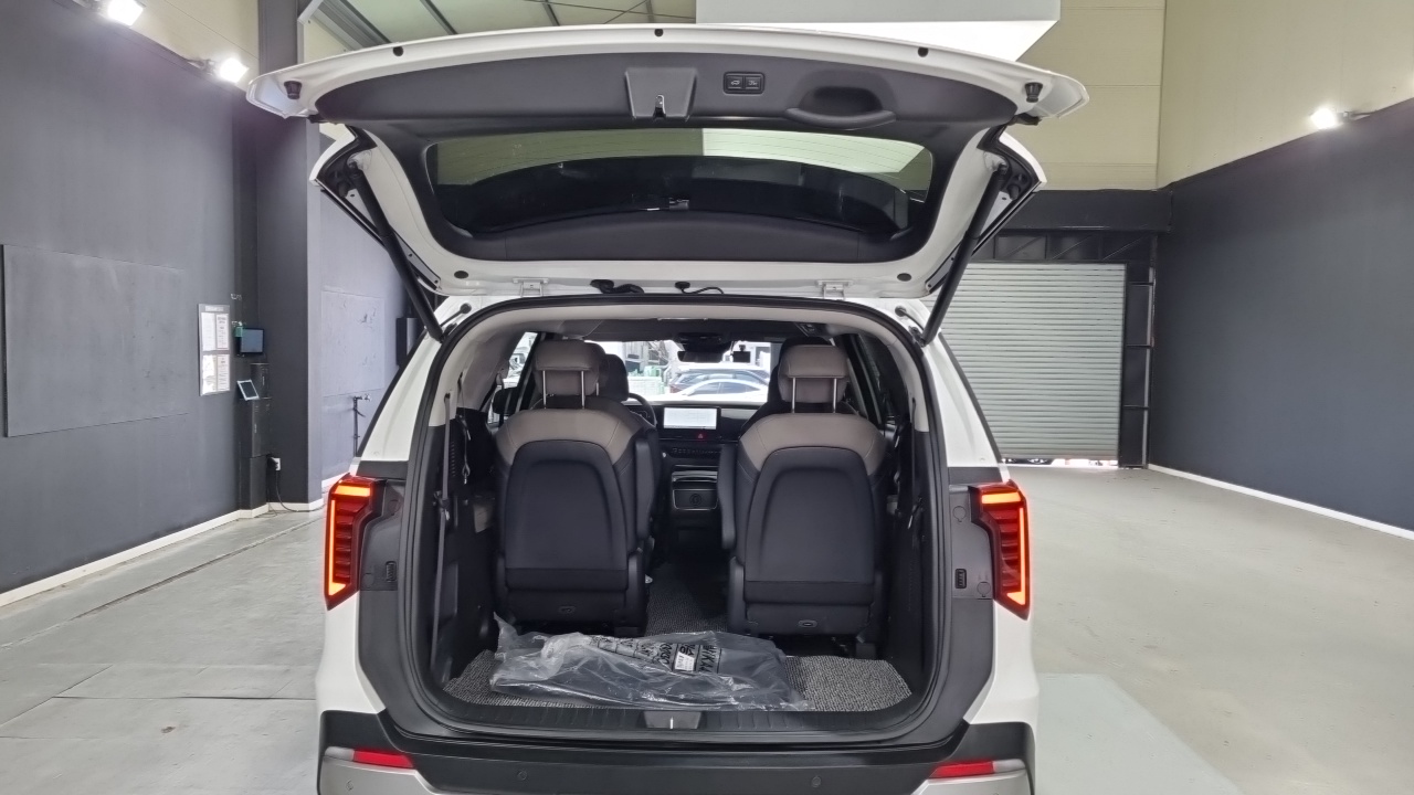 Kia Carnival (IV) Diesel 9-Seater Prestige 2025 — фото 22