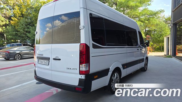 Hyundai Solati 15-seater Luxury 2024 — фото 2