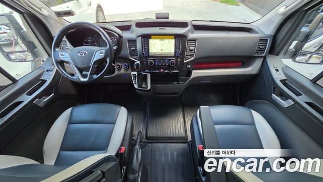 Hyundai Solati 15-seater Luxury 2024 — фото 7