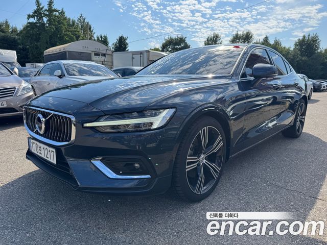 Volvo S60 (III) B5 Inscription