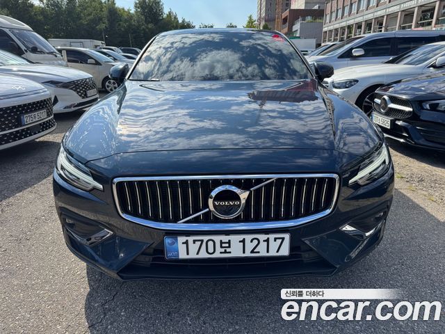 Volvo S60 (III) B5 Inscription 2021 — фото 2