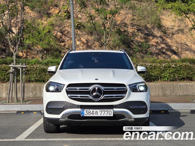 Mercedes-Benz GLE-Class (W167) GLE300d 4MATIC 2019 — фото 2