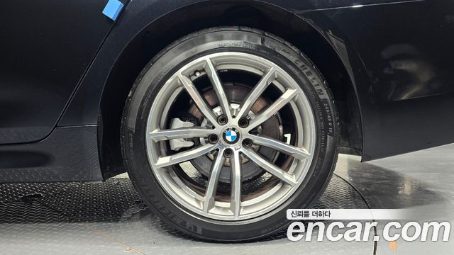 BMW 5 Series (G30) 520d M Sport Package Plus 2017 — фото 21