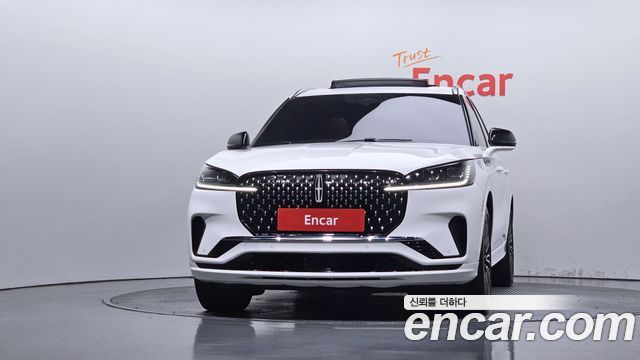 Lincoln Aviator (II) 3.0 Black Label AWD 2025 — фото 3