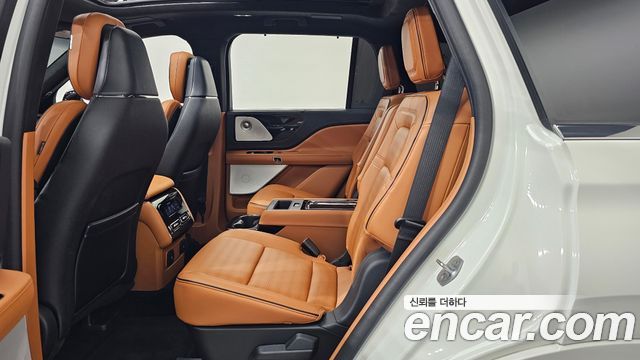 Lincoln Aviator (II) 3.0 Black Label AWD 2025 — фото 16