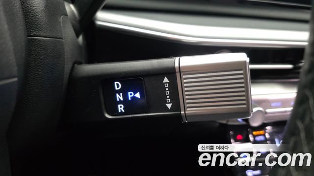 Hyundai Grandeur (GN7) 3.5 LPG 2WD Premium 2023 — фото 9
