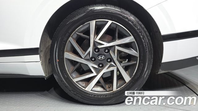 Hyundai Grandeur (GN7) 3.5 LPG 2WD Premium 2023 — фото 21