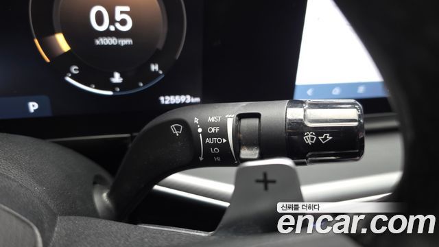 Hyundai Grandeur (GN7) 3.5 LPG 2WD Premium 2023 — фото 28