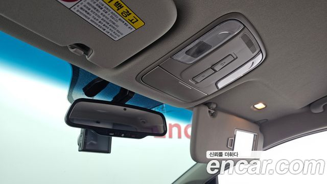Kia Carnival 9-Seater Luxury 2019 — фото 20