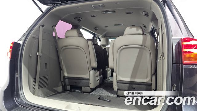 Kia Carnival 9-Seater Luxury 2019 — фото 29
