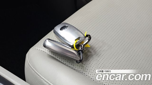 Kia Carnival 9-Seater Luxury 2019 — фото 30