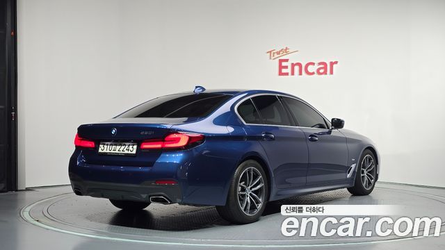 BMW 5 Series (G30) 520i M Sport 2021 — фото 2
