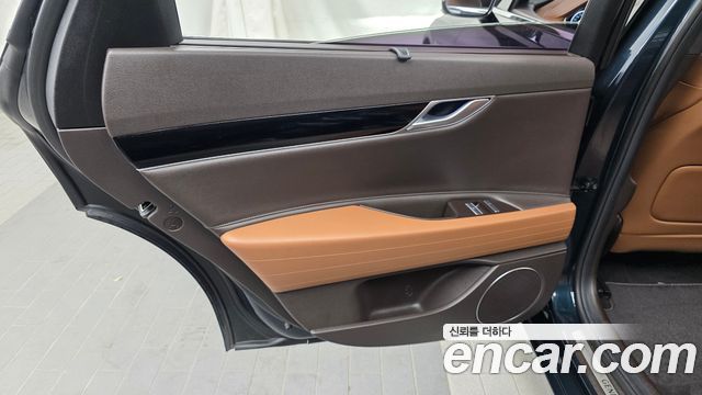 Genesis G80 (RG3) Gasoline 2.5 Turbo AWD 2021 — фото 31