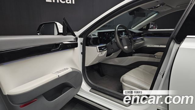 Hyundai Grandeur (GN7) 2,5 Gasoline 2WD Exclusive 2023 — фото 10