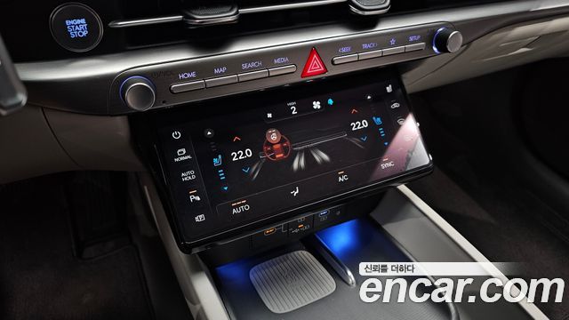 Hyundai Grandeur (GN7) 2,5 Gasoline 2WD Exclusive 2023 — фото 19