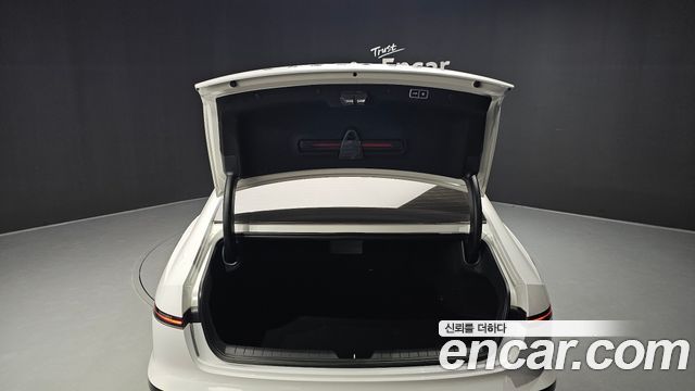 Hyundai Grandeur (GN7) 2,5 Gasoline 2WD Exclusive 2023 — фото 20