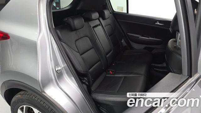 Kia Sportage The Bold Diesel 2.0 2WD Trendy 2020 — фото 12
