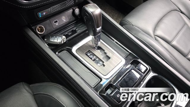 KG Mobility (SsangYong) G4 Rexton Diesel 2.2 2WD Majesty 2018 — фото 9