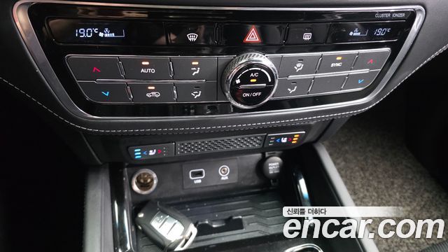 KG Mobility (SsangYong) G4 Rexton Diesel 2.2 2WD Majesty 2018 — фото 17