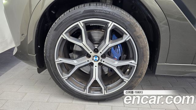 BMW X6 (G06) xDrive40i M Sport 2022 — фото 5