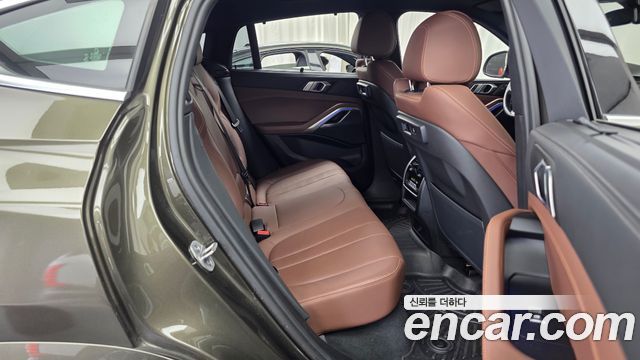 BMW X6 (G06) xDrive40i M Sport 2022 — фото 12