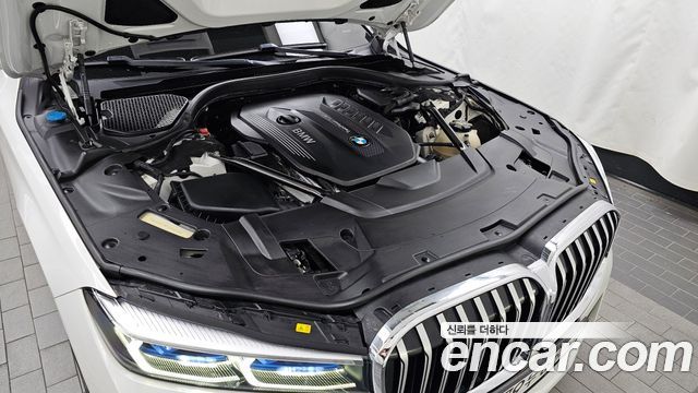 BMW 7 Series (G11) 730Ld xDrive M Sport 2020 — фото 6
