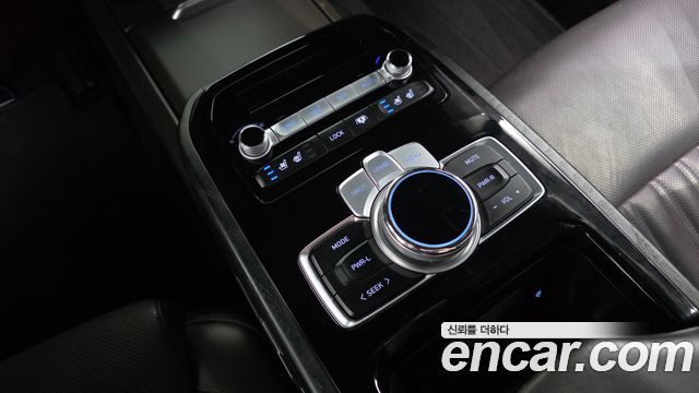 Genesis G90 3.8 AWD Prestige 2020 — фото 19