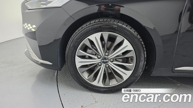 Kia K8 Hybrid Signature 2023 — фото 5