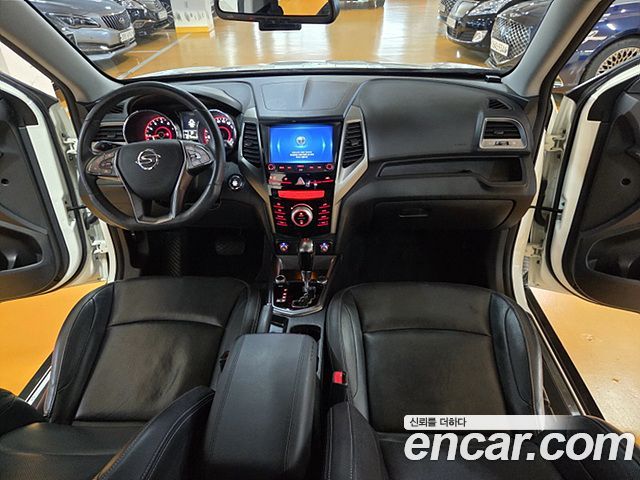 KG Mobility (SsangYong) Tivoli Armor LX 2WD 2018 — фото 8