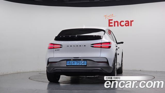Genesis GV60 Standard AWD 2022 — фото 4
