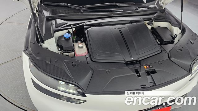 Genesis GV60 Standard AWD 2022 — фото 6