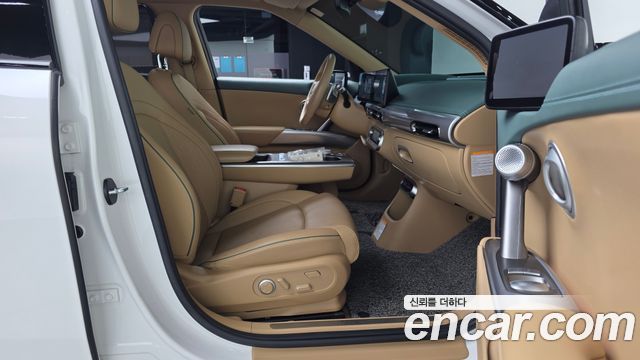 Genesis GV60 Standard AWD 2022 — фото 11