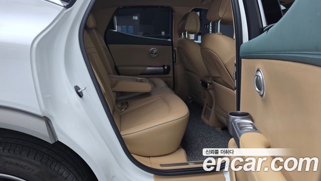 Genesis GV60 Standard AWD 2022 — фото 12