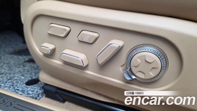 Genesis GV60 Standard AWD 2022 — фото 32
