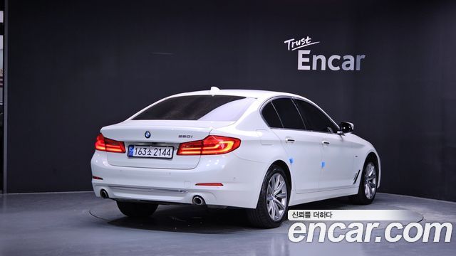 BMW 5 Series (G30) 520i Luxury 2018 — фото 2