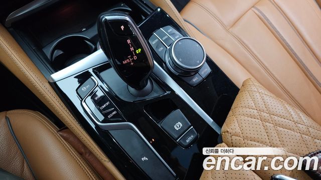 BMW 5 Series (G30) 520i Luxury 2018 — фото 9