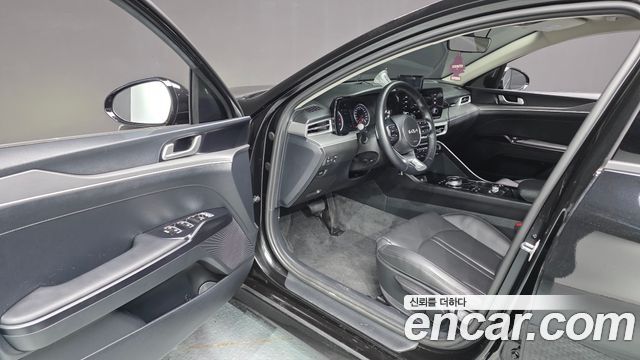 Kia K5 (III) 2.0 Trendy 2023 — фото 10