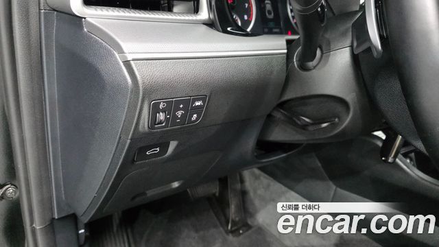 Kia K5 (III) 2.0 Trendy 2023 — фото 24