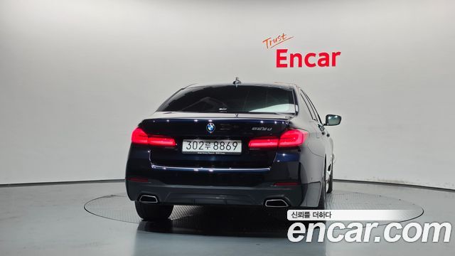 BMW 5 Series (G30) 523d M Sport 2023 — фото 4