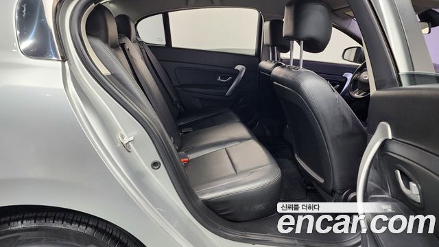 Renault Korea SM5 Platinum Diesel D 2014 — фото 12