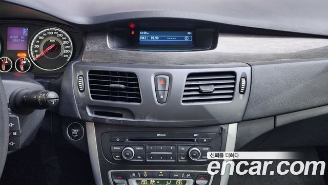 Renault Korea SM5 Platinum Diesel D 2014 — фото 13