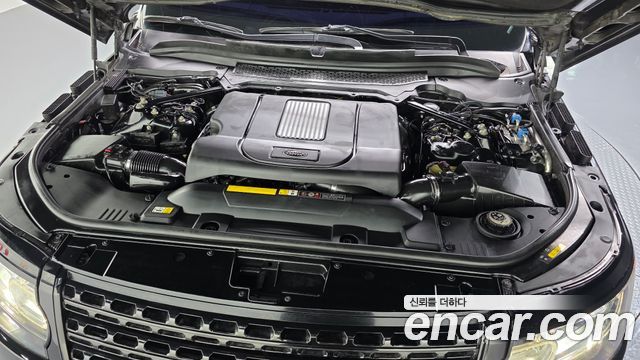 Land Rover Range Rover (IV) 4.4 SDV8 Vogue SE LWB DIESEL 2016 — фото 6