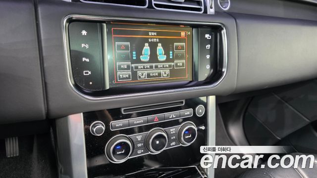 Land Rover Range Rover (IV) 4.4 SDV8 Vogue SE LWB DIESEL 2016 — фото 14