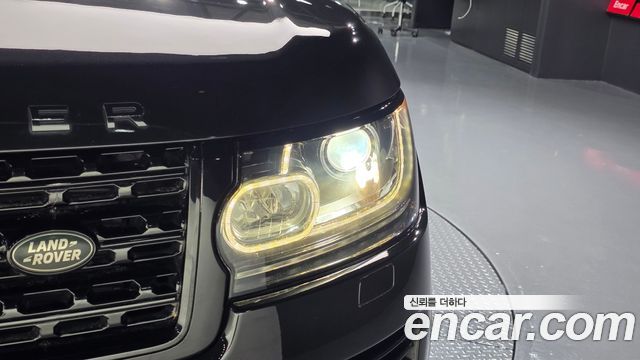 Land Rover Range Rover (IV) 4.4 SDV8 Vogue SE LWB DIESEL 2016 — фото 22