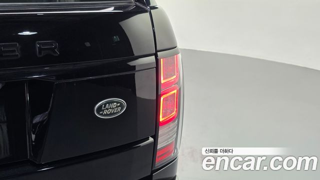 Land Rover Range Rover (IV) 4.4 SDV8 Vogue SE LWB DIESEL 2016 — фото 23