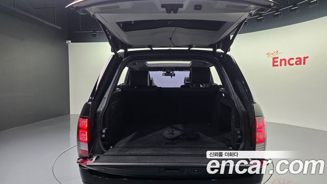 Land Rover Range Rover (IV) 4.4 SDV8 Vogue SE LWB DIESEL 2016 — фото 33