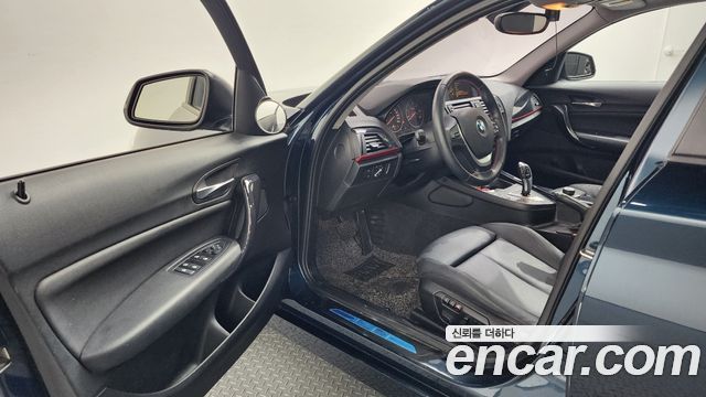 BMW 1 Series (F20) 118d Sport 5Door 2015 — фото 10