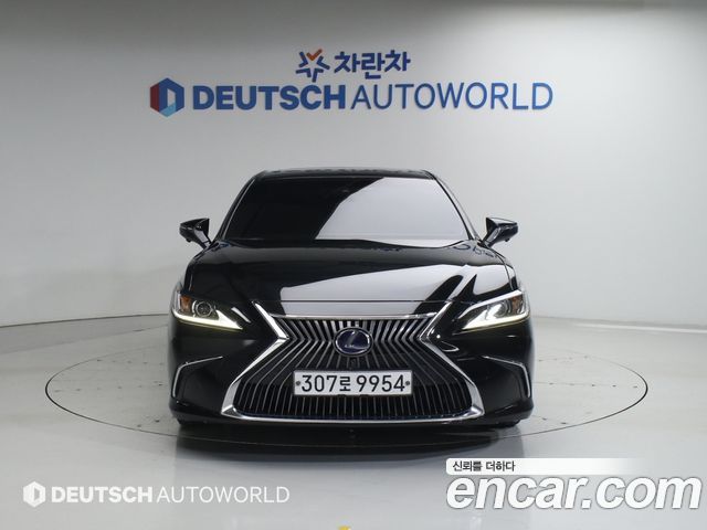Lexus ES300h (VII) Luxury Plus 2019 — фото 3