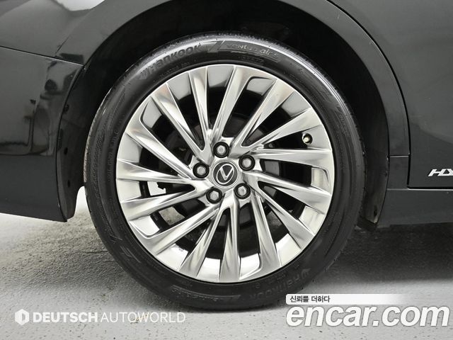 Lexus ES300h (VII) Luxury Plus 2019 — фото 5